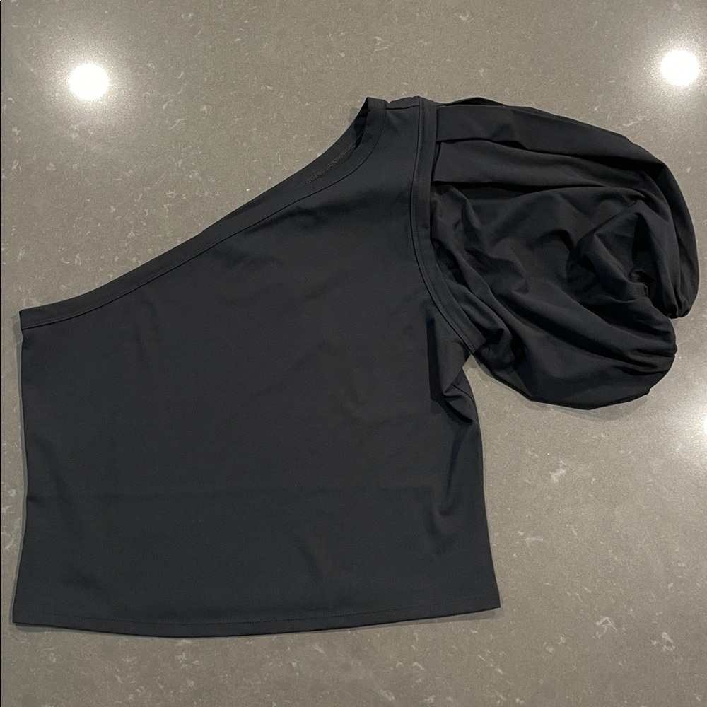 Express Skimming One Shoulder Puff Sleeve Tee NWT Medium